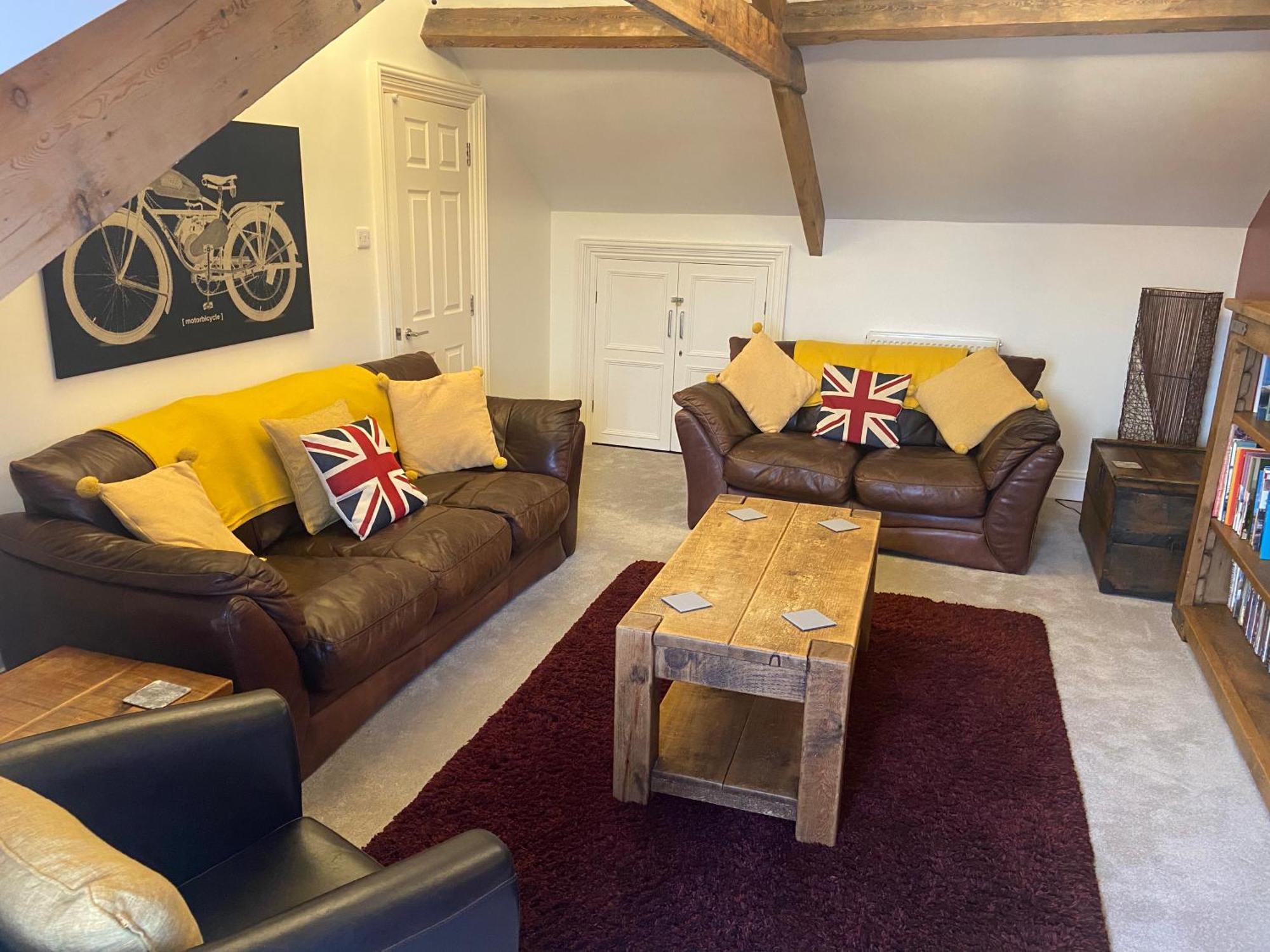 County Loft Penthouse Apartment Whitby Exterior photo